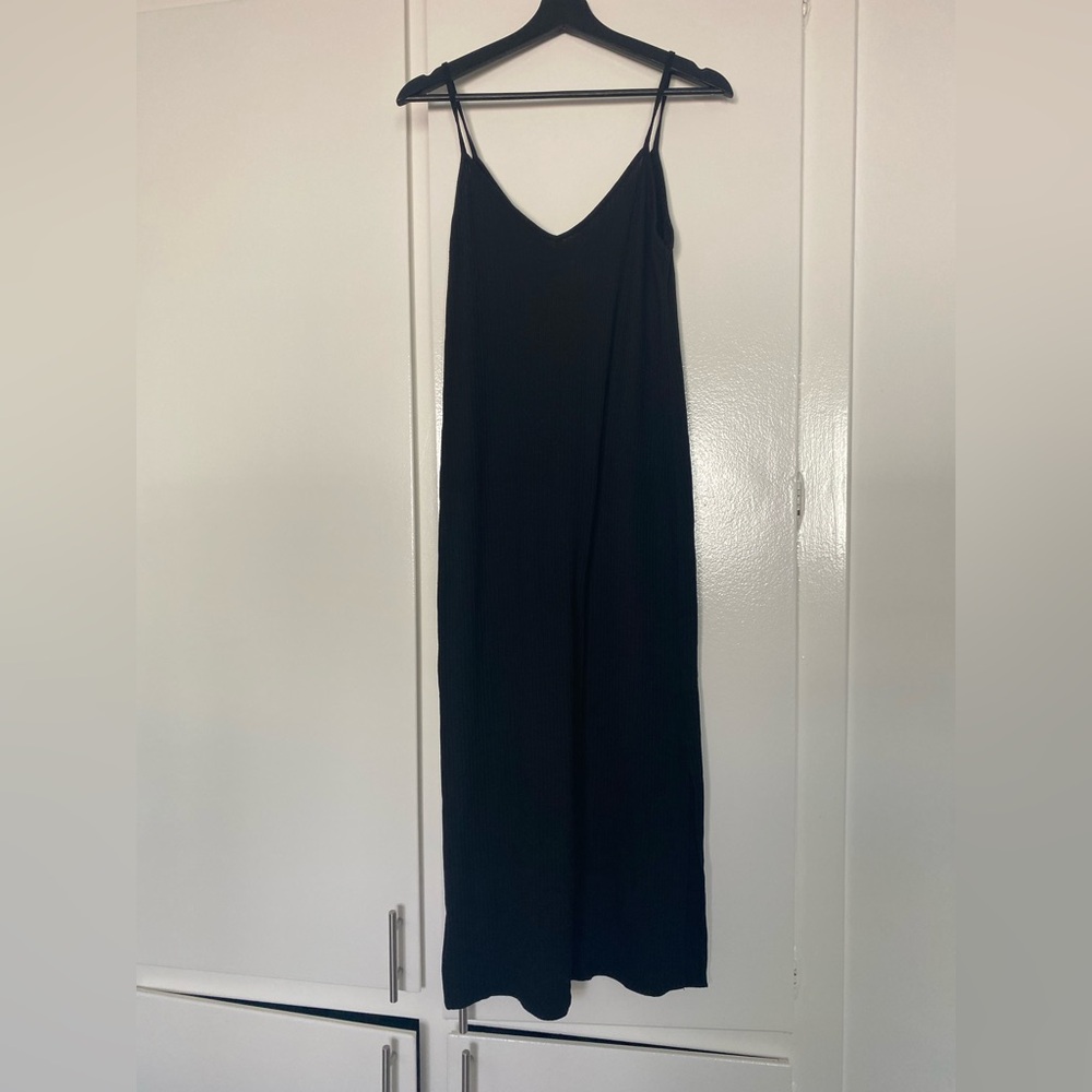 Elegant Black Maxi Dress